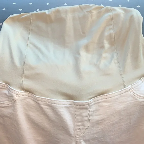 All Maternity 3/$10 Over Belly Maternity Stretch Denim Ecru Pants Size 8 - Picture 5 of 9